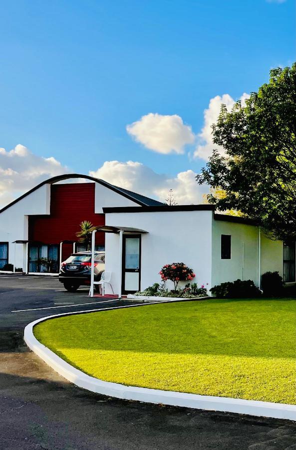 Cascades Motor Lodge Оукланд Екстериор снимка